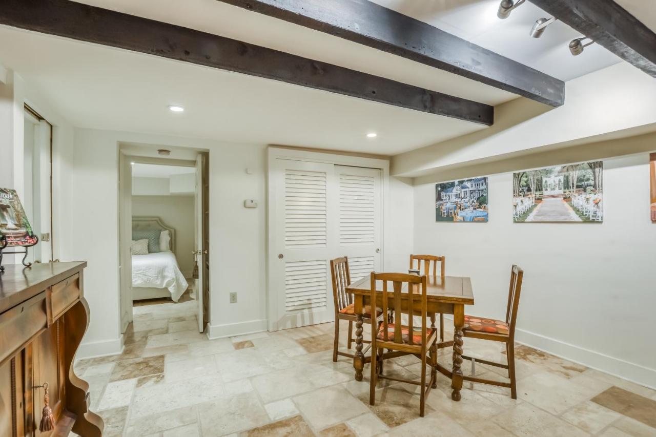Garden Level On Charlton Villa Savannah Bagian luar foto
